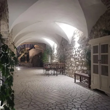 La Casetta Nel Borgo Nascosto - House With Private Garden Nyaraló